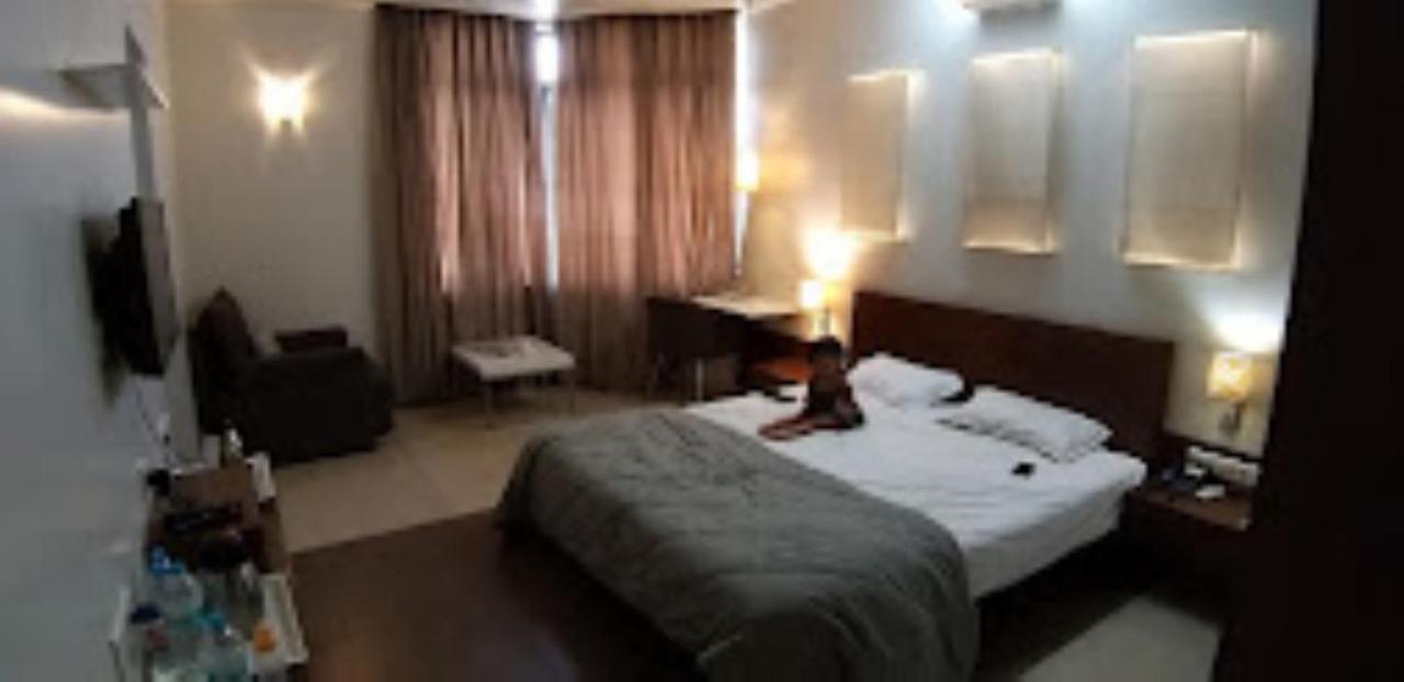 Hotel Maratha Residency,Ratnāgiri Eksteriør bilde